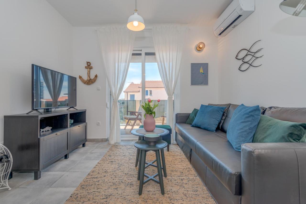 New And Chic Place Near Old Town Of Trogir Exterior foto