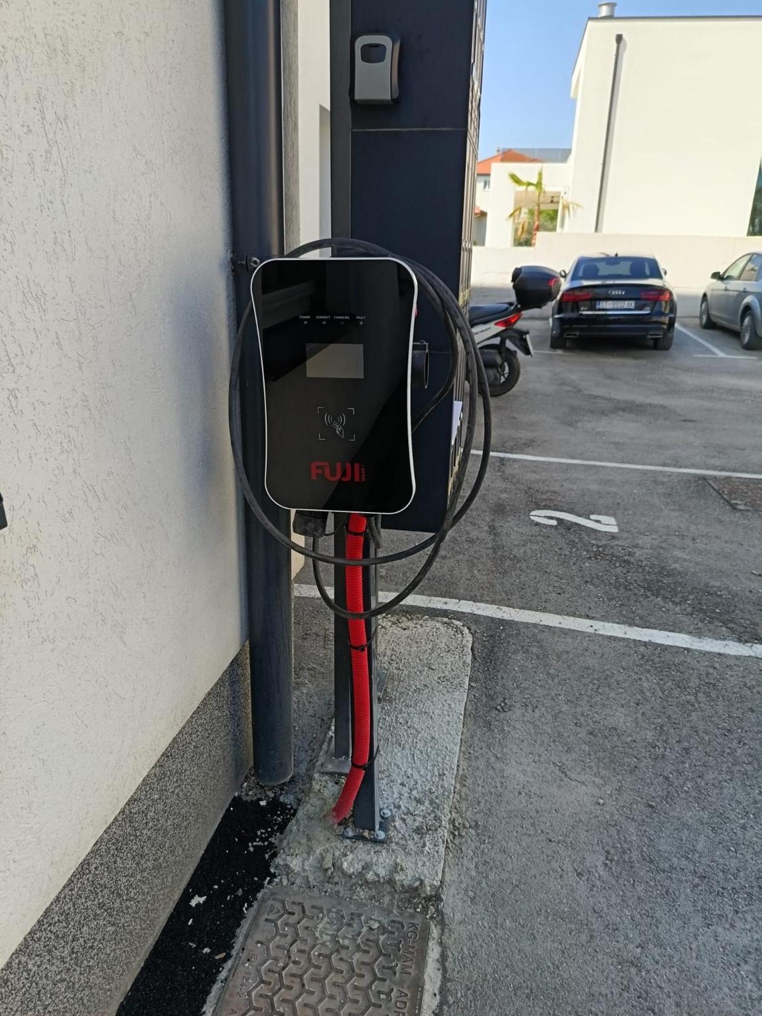 New And Chic Place Near Old Town Of Trogir Exterior foto